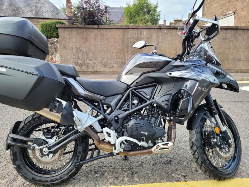 BENELLI TRK 502 X